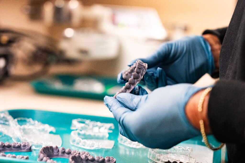 How To Stick to Your Schedule With Clear Aligners When Traveling